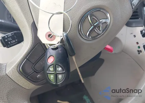 2013 Toyota Sienna Le V6 8 Passenger z USA, uszkodzony, nr VIN 5TDKK3DCXDS402491